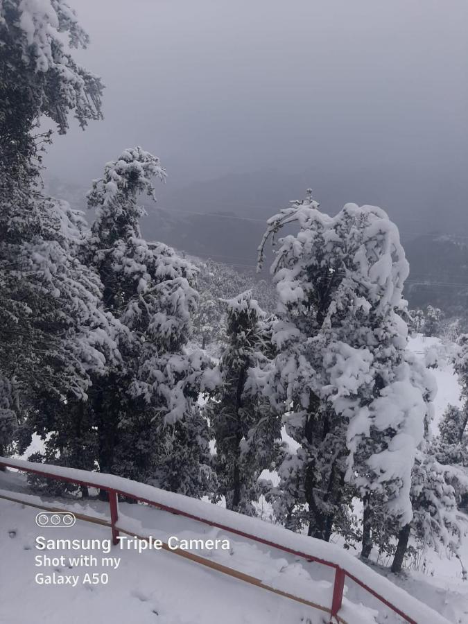 Dev Bhoomi Resort Kanatal Buitenkant foto