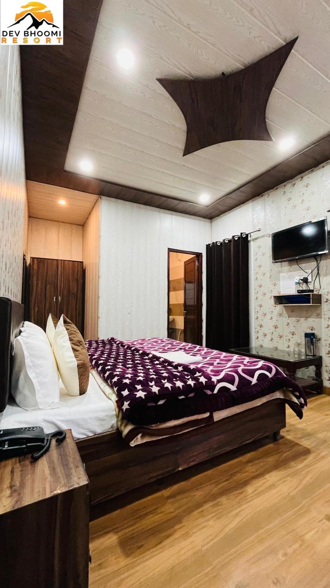 Dev Bhoomi Resort Kanatal Buitenkant foto